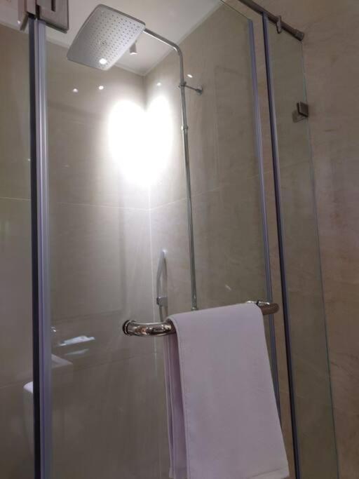 The Rixx Premium Apartment Thành Pho Ho Chí Minh Esterno foto